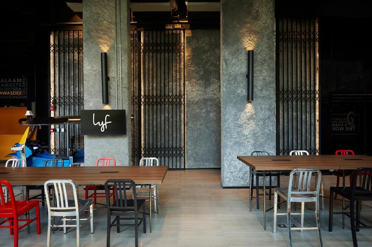 Lyf Sukhumvit 8 Bangkok Otel Dış mekan fotoğraf