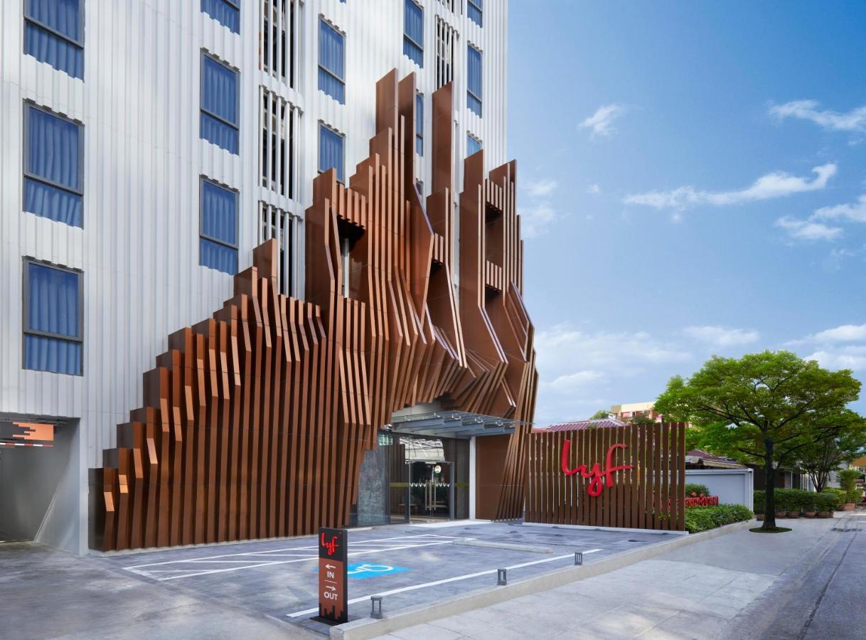 Lyf Sukhumvit 8 Bangkok Otel Dış mekan fotoğraf