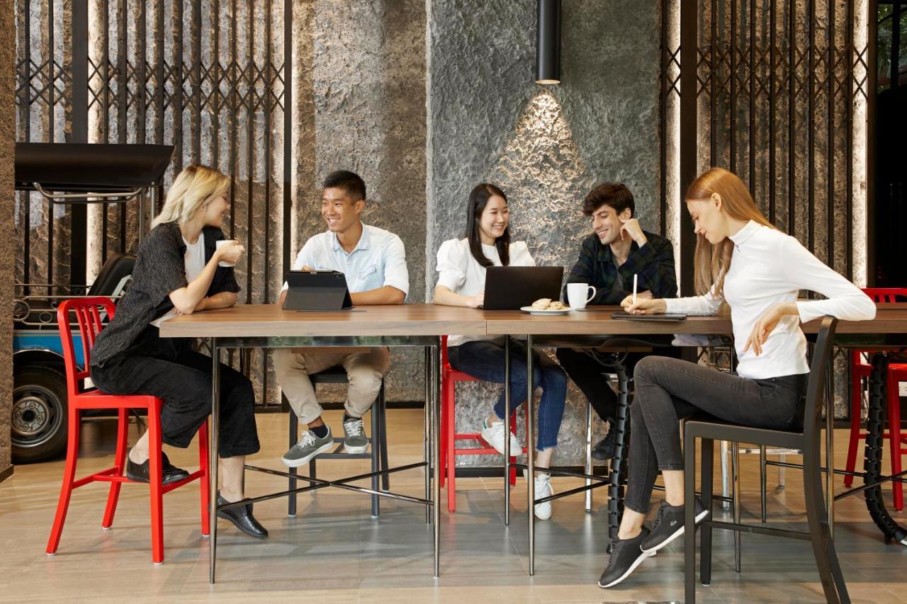 Lyf Sukhumvit 8 Bangkok Otel Dış mekan fotoğraf